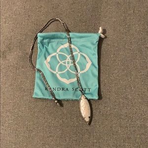 Kendra Scott necklace
